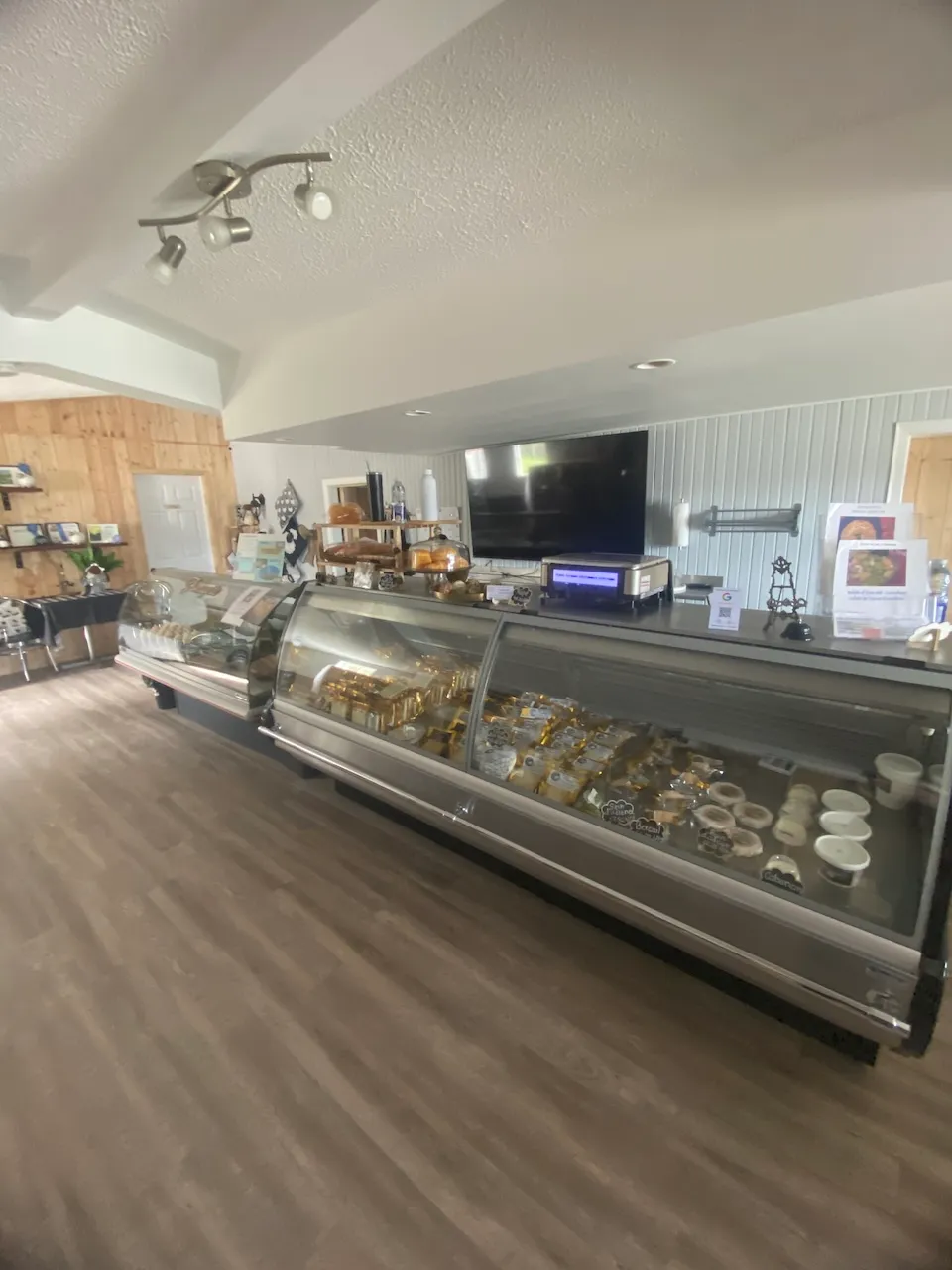 Refrigerated display case