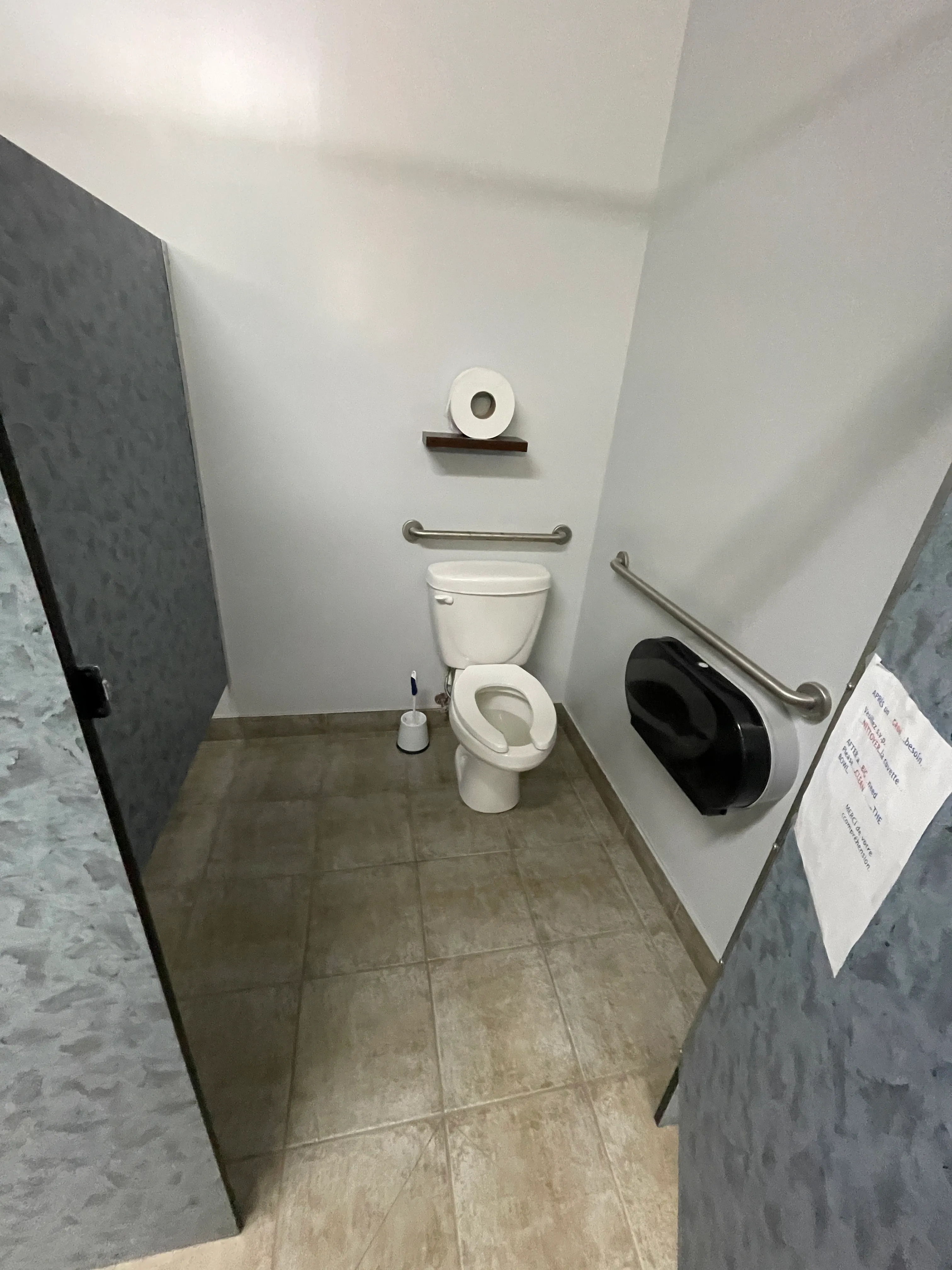 Bathroom cabinet