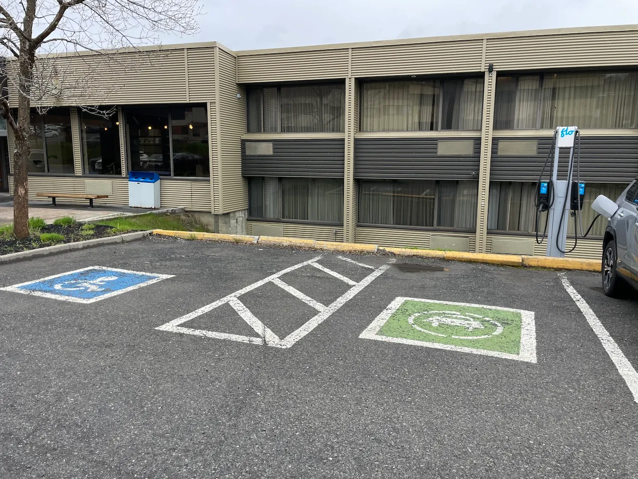Reserved parking space and charging station
