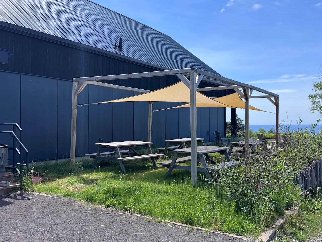 Outdoor picnic table