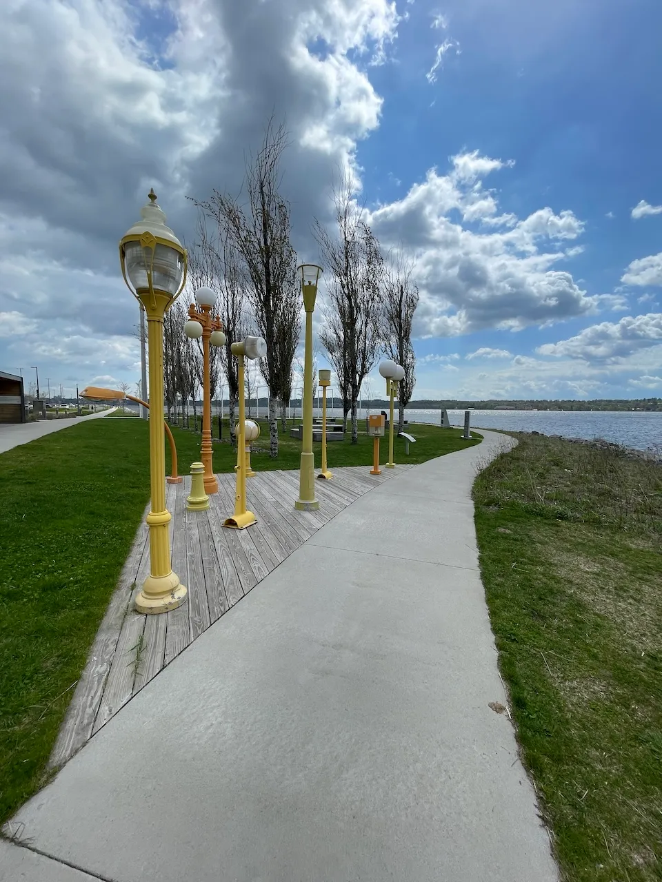 Chemin menant à la station de la Côte