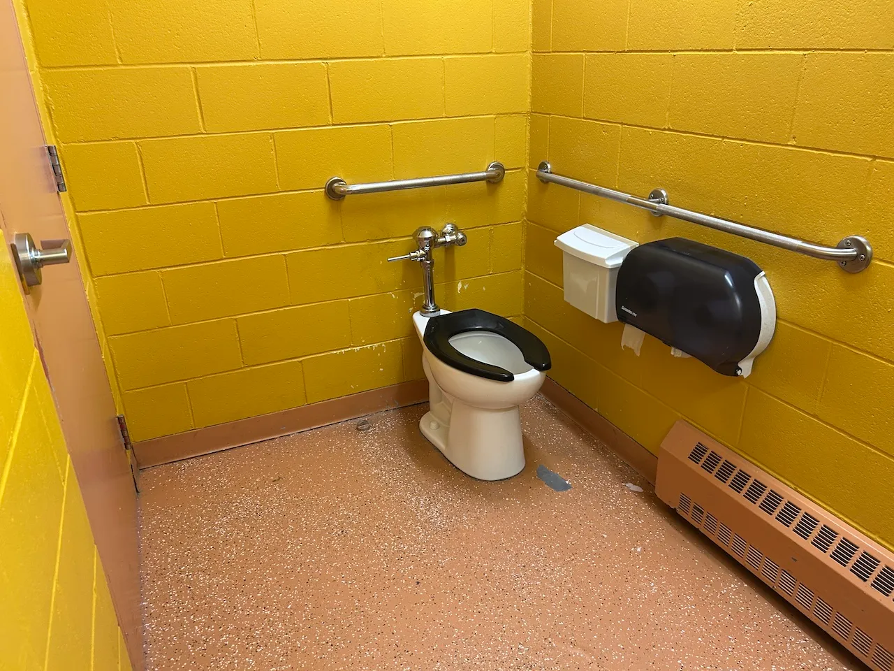 Chalet - Salle de toilette universelle - Non genrée