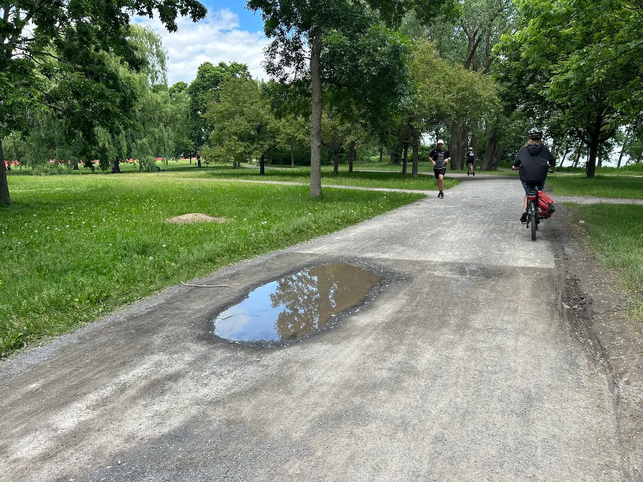 Sentier - Accumulation d'eau