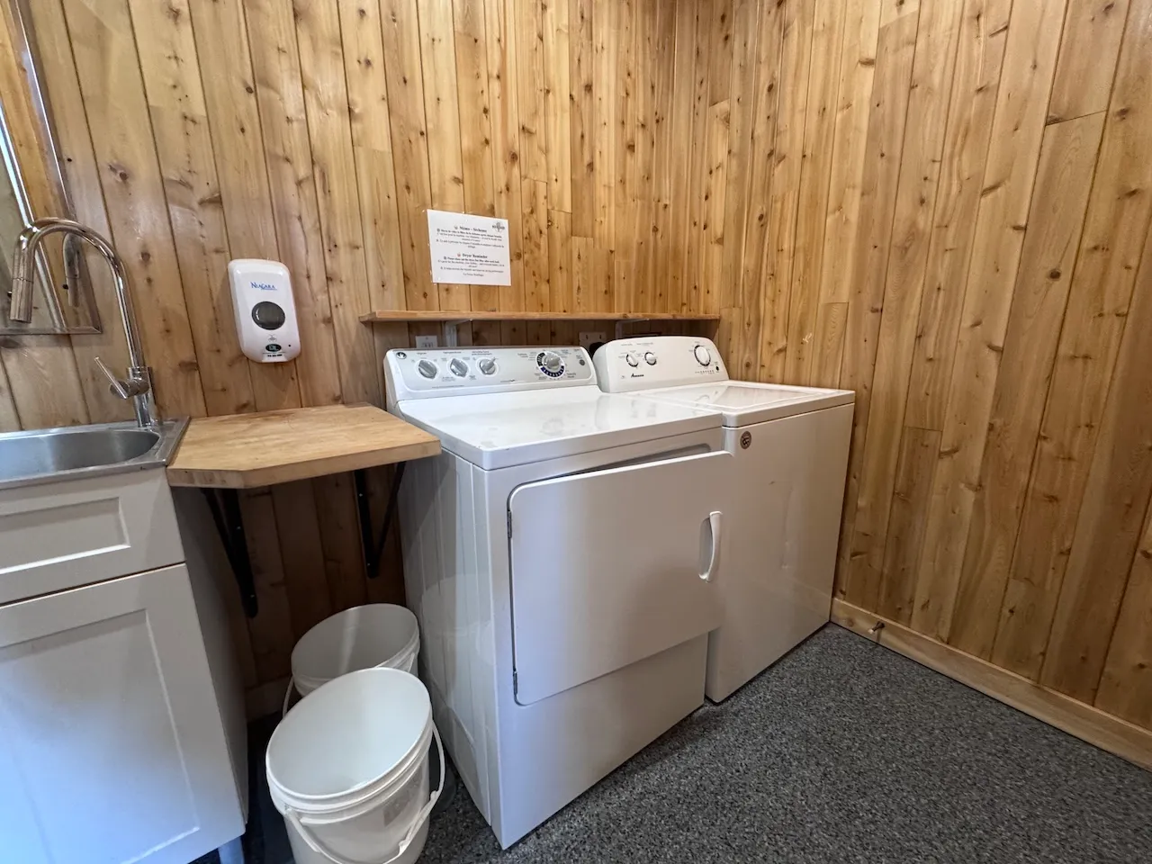 Rest stop - Laundry room