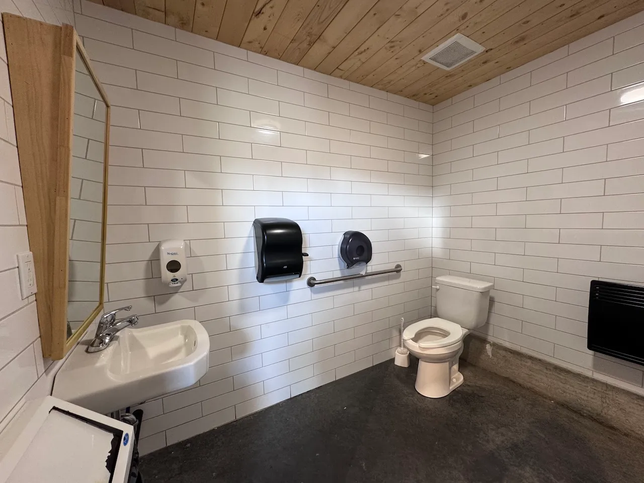 Universal restroom