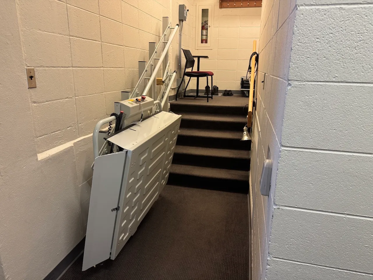 Platform for Access to the Stage