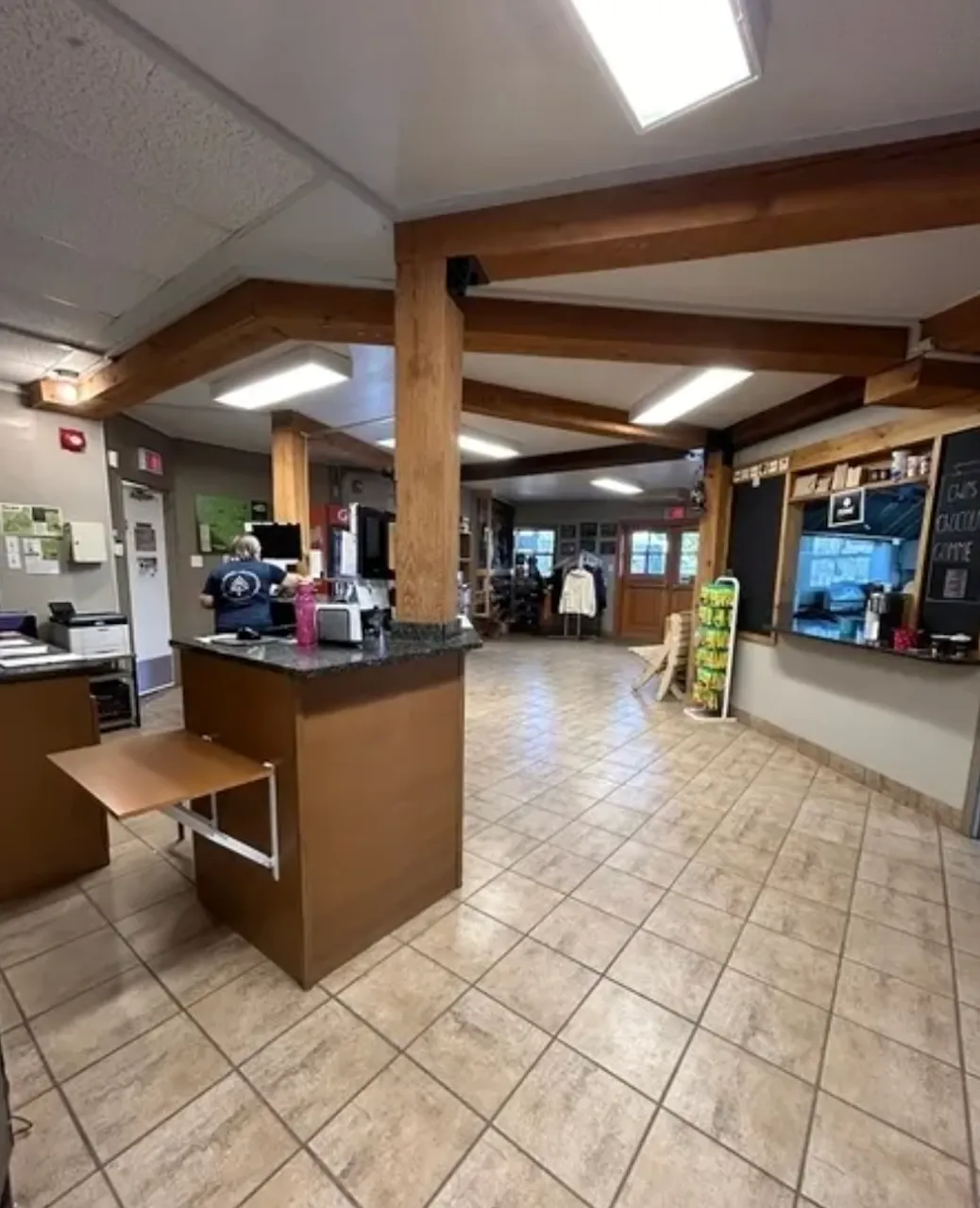 Reception Building: Reception Desk