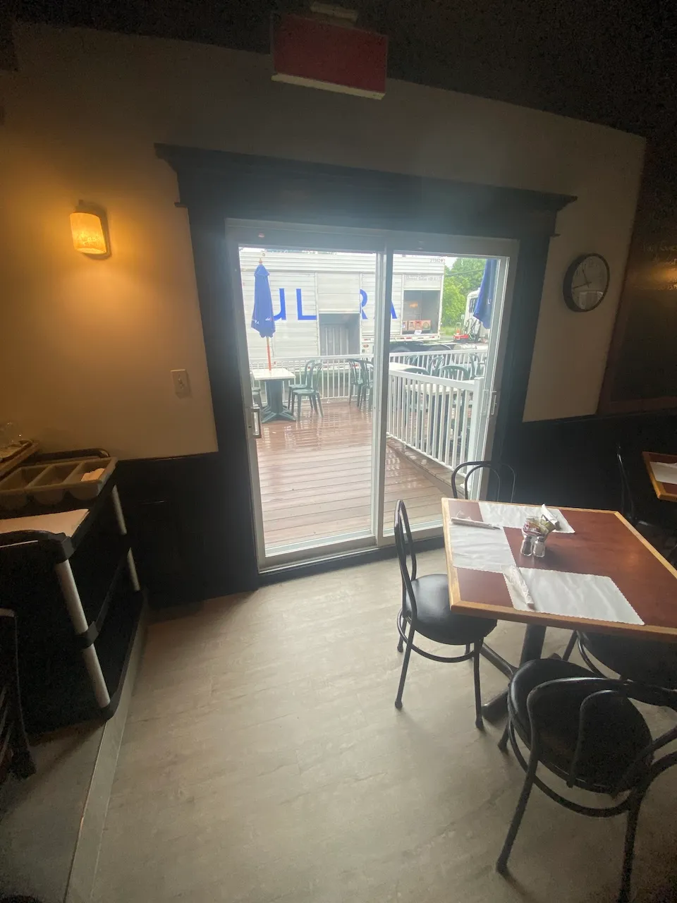 Access to the terrace from inside