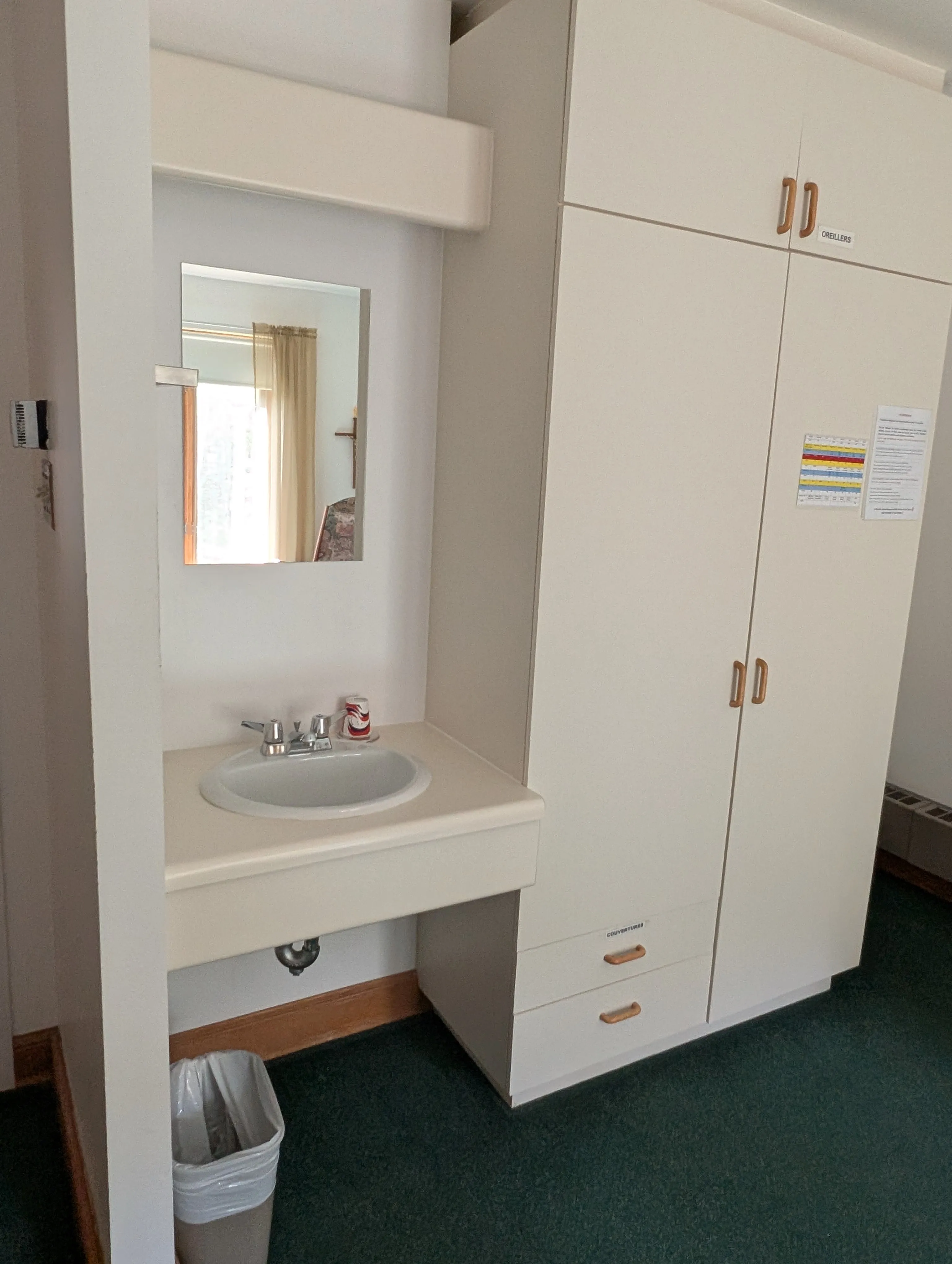 “Esprit d'enfance” Double Room - Sink - Men's floor