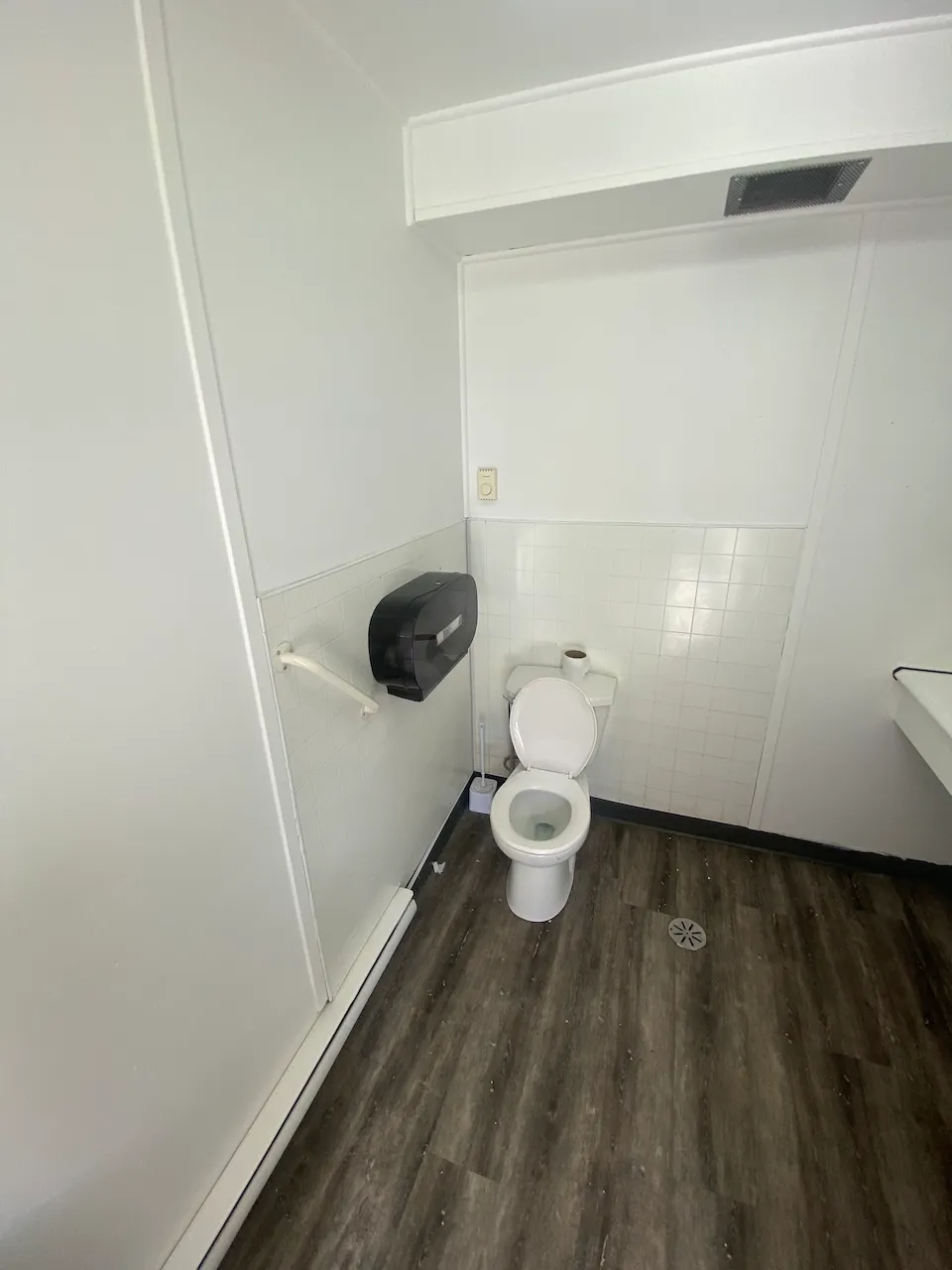 Salle de toilette universelle - femme