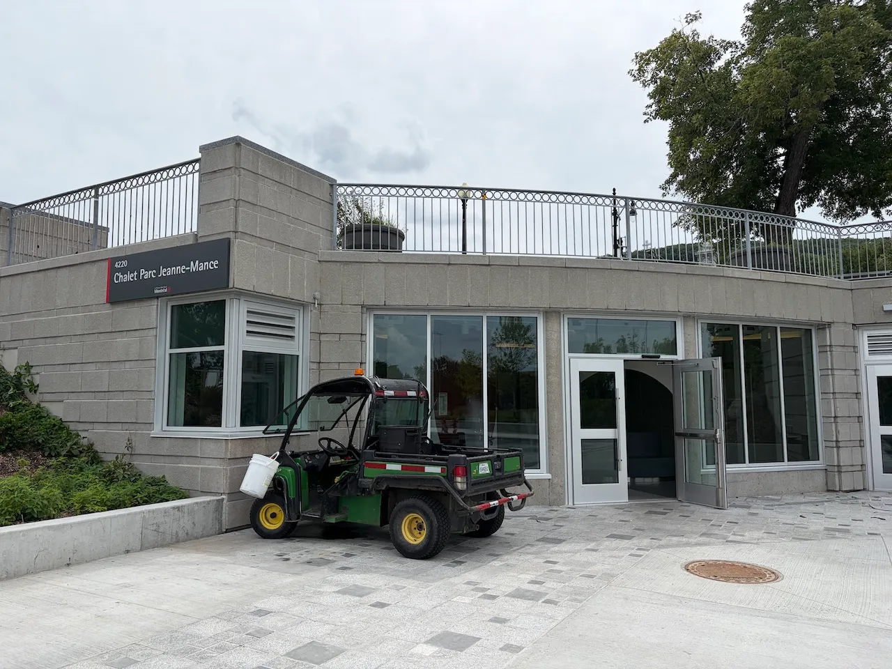 Jeanne-Mance Park Pavilion