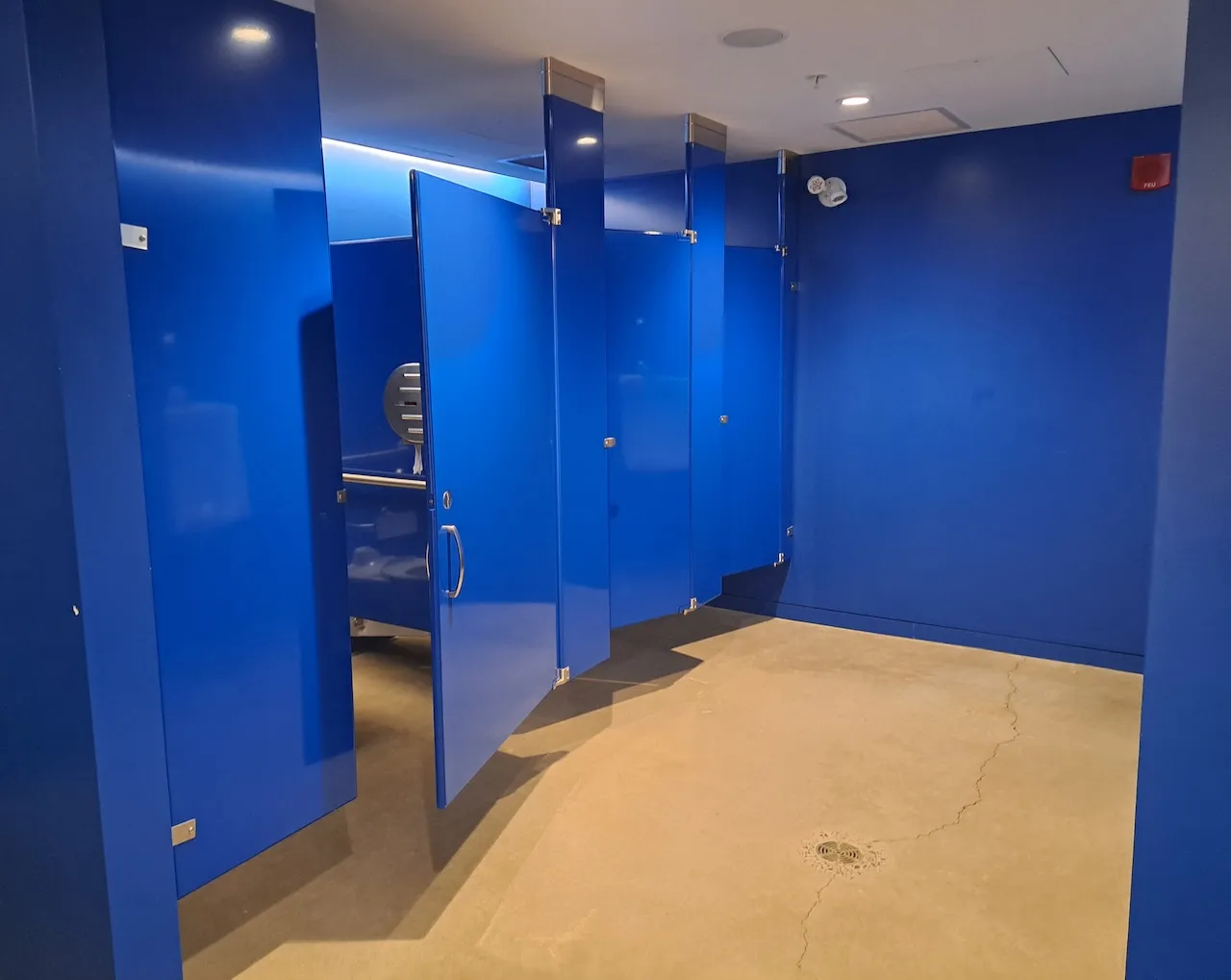 Salle de toilettes - Hommes