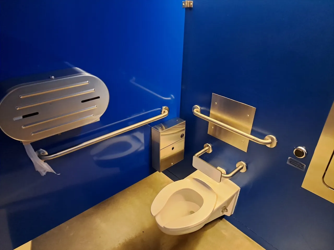 Salle de toilettes - Femmes